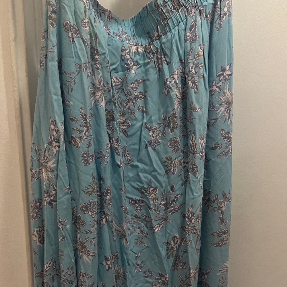 The Clothing Company Floral Maxi Dress in Blue and Peach - Preloved - Picture 5 of 11